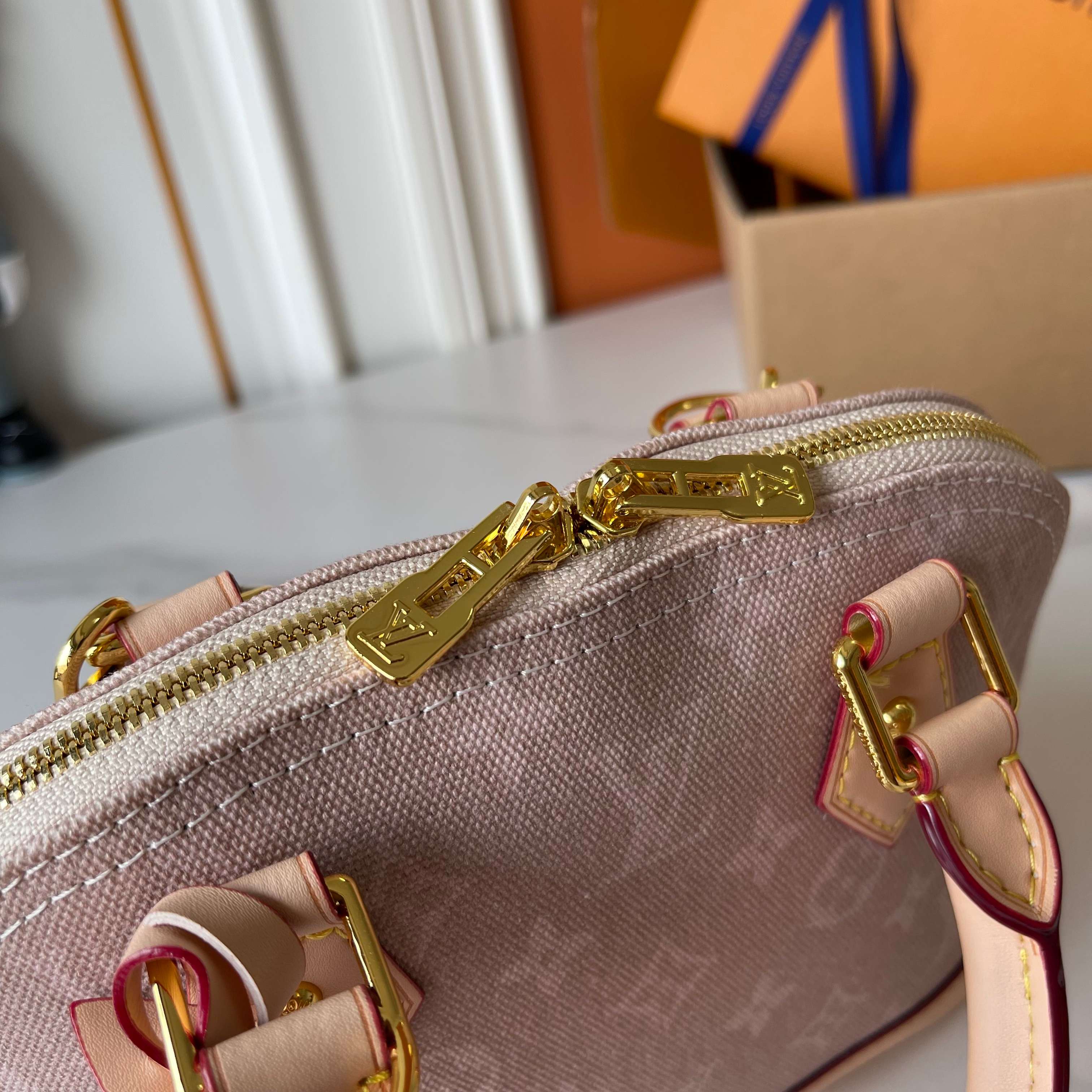 スーパーコピーバッグ国内発送対応N品安全必ず届く信用できるサイト